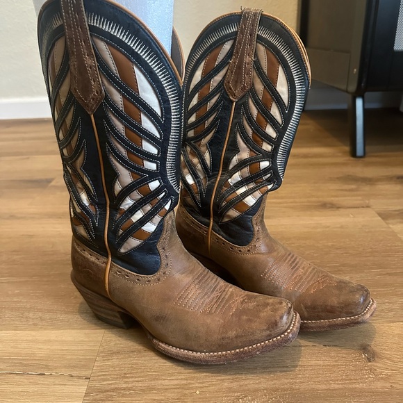 Ariat boots - Picture 4 of 4